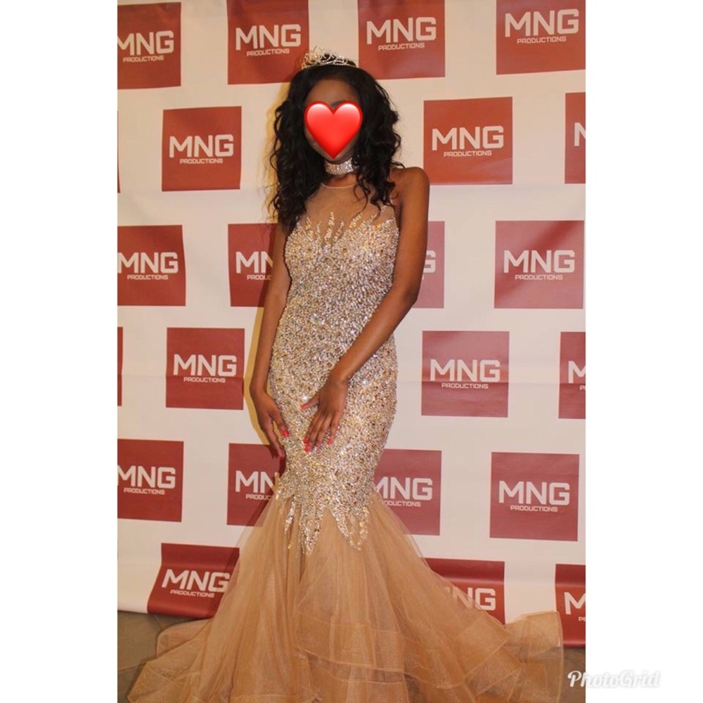Nude & silver Prom/ Sweet 16 Dress - Picture 7 of 8